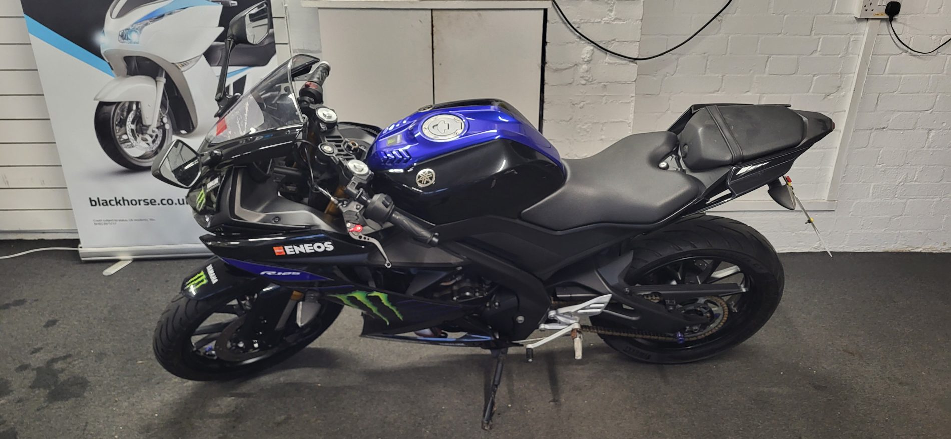 *2020 Yamaha YZF-R 125 - 16323 Miles - Image 3