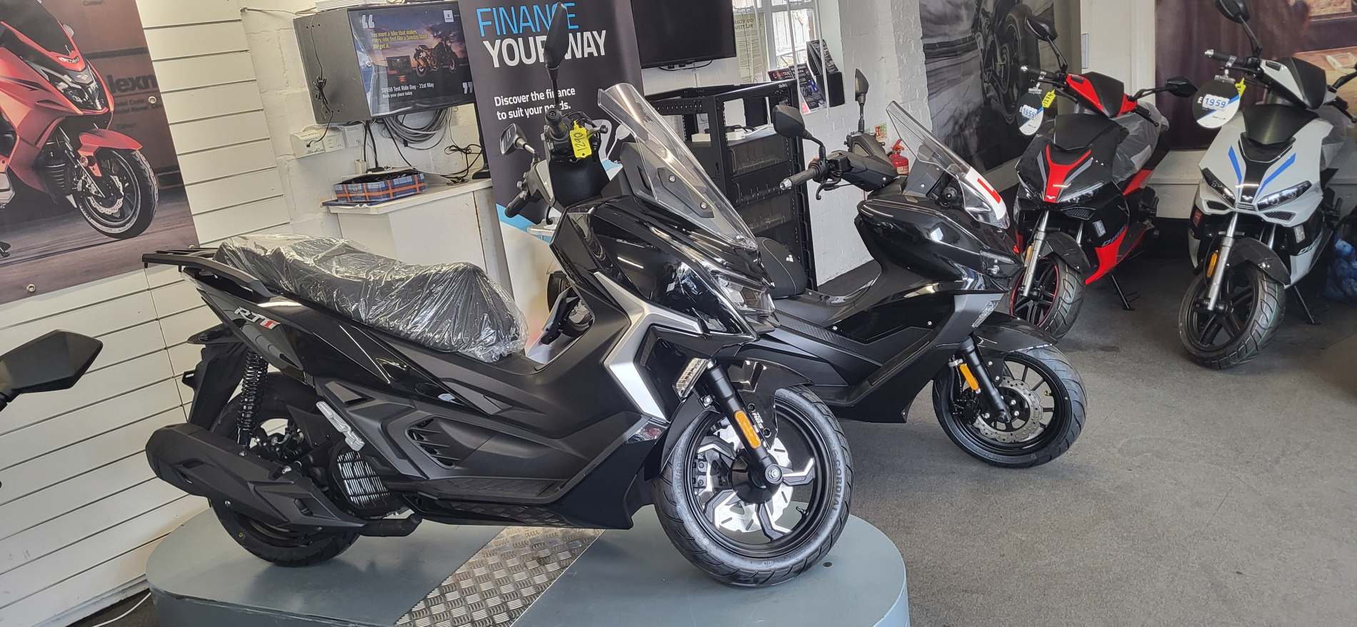 *2026 Lexmoto RT1 - Learner Legal