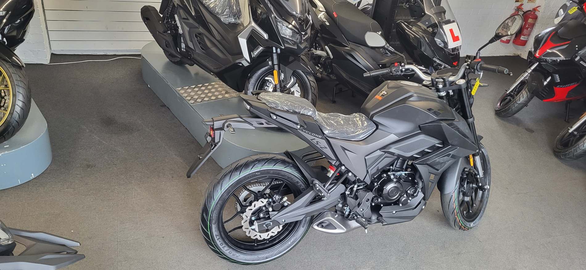 *2026 Lexmoto LS-Z - 125cc - Learner Legal - Image 2